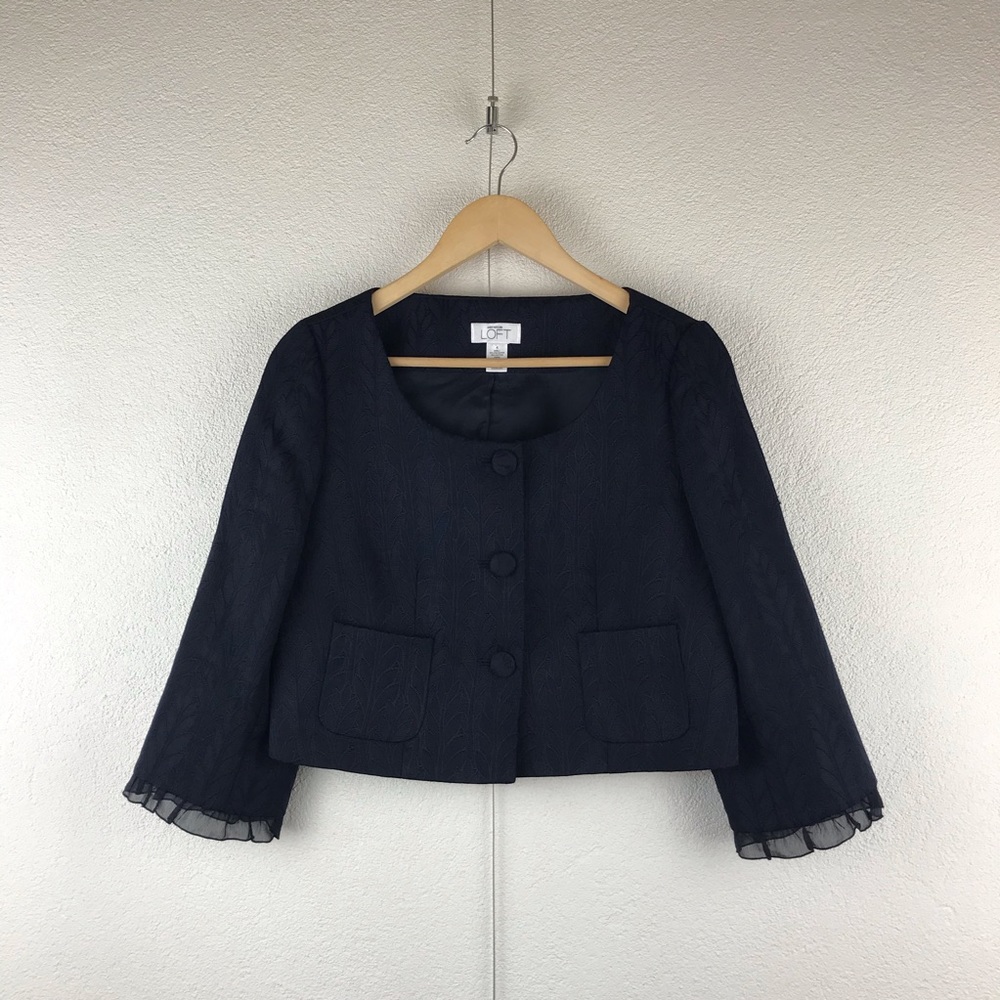 LOFT l 4 Navy Tailored Professional Textured Crop Buttons Ruffled Sleeve Jacket